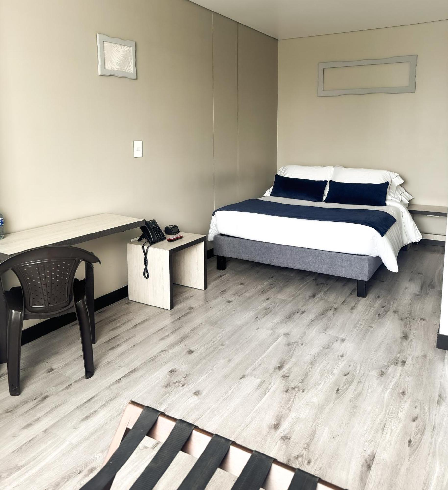 Hotel Wlh Silver Corferias Bogotá Dış mekan fotoğraf