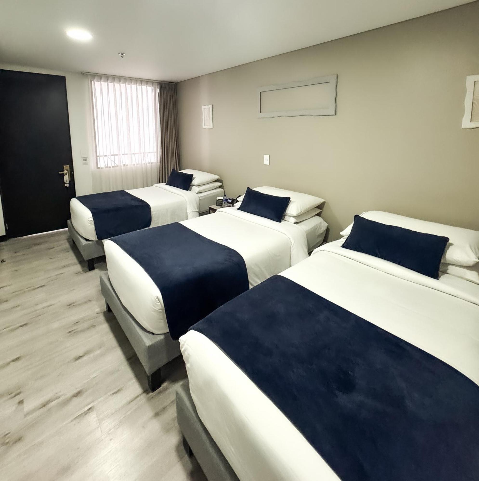 Hotel Wlh Silver Corferias Bogotá Dış mekan fotoğraf