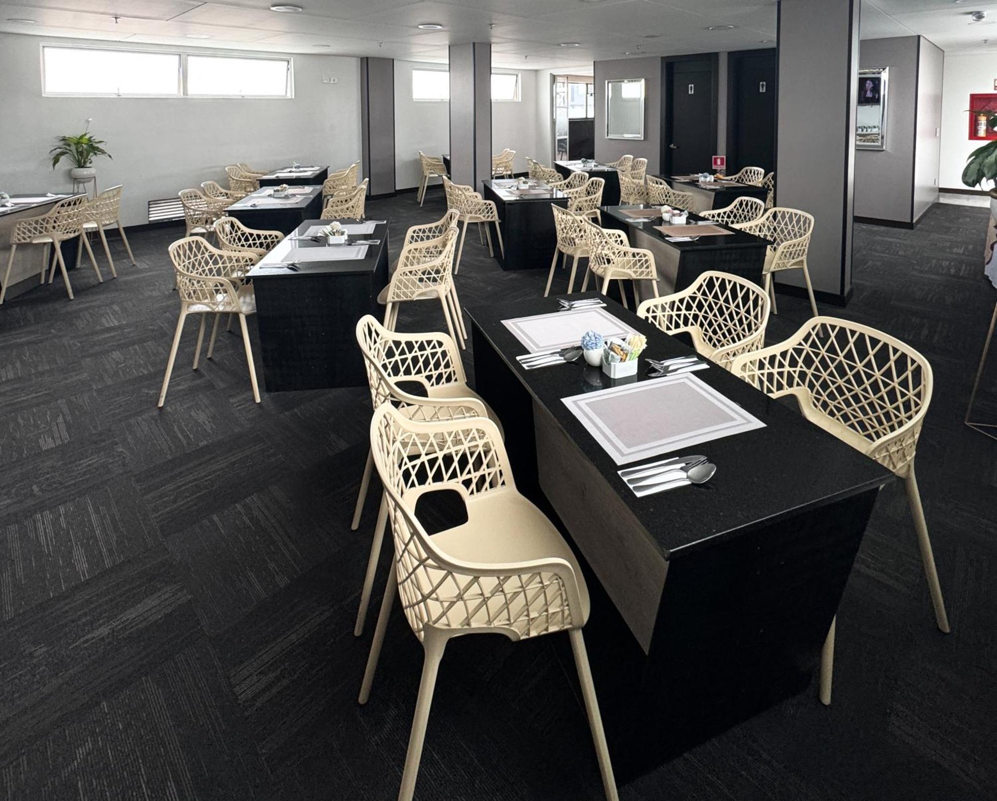 Hotel Wlh Silver Corferias Bogotá Dış mekan fotoğraf