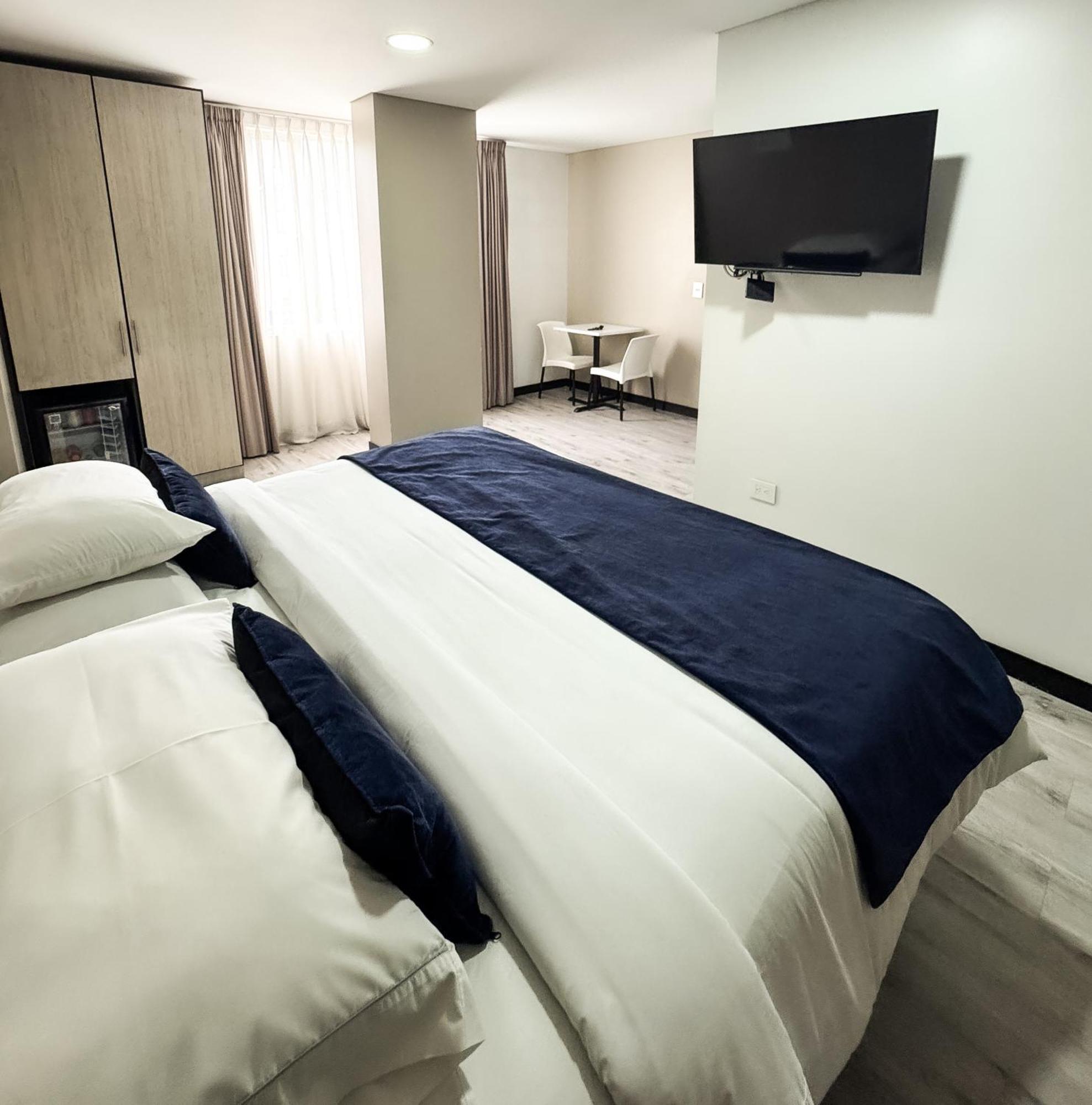 Hotel Wlh Silver Corferias Bogotá Dış mekan fotoğraf