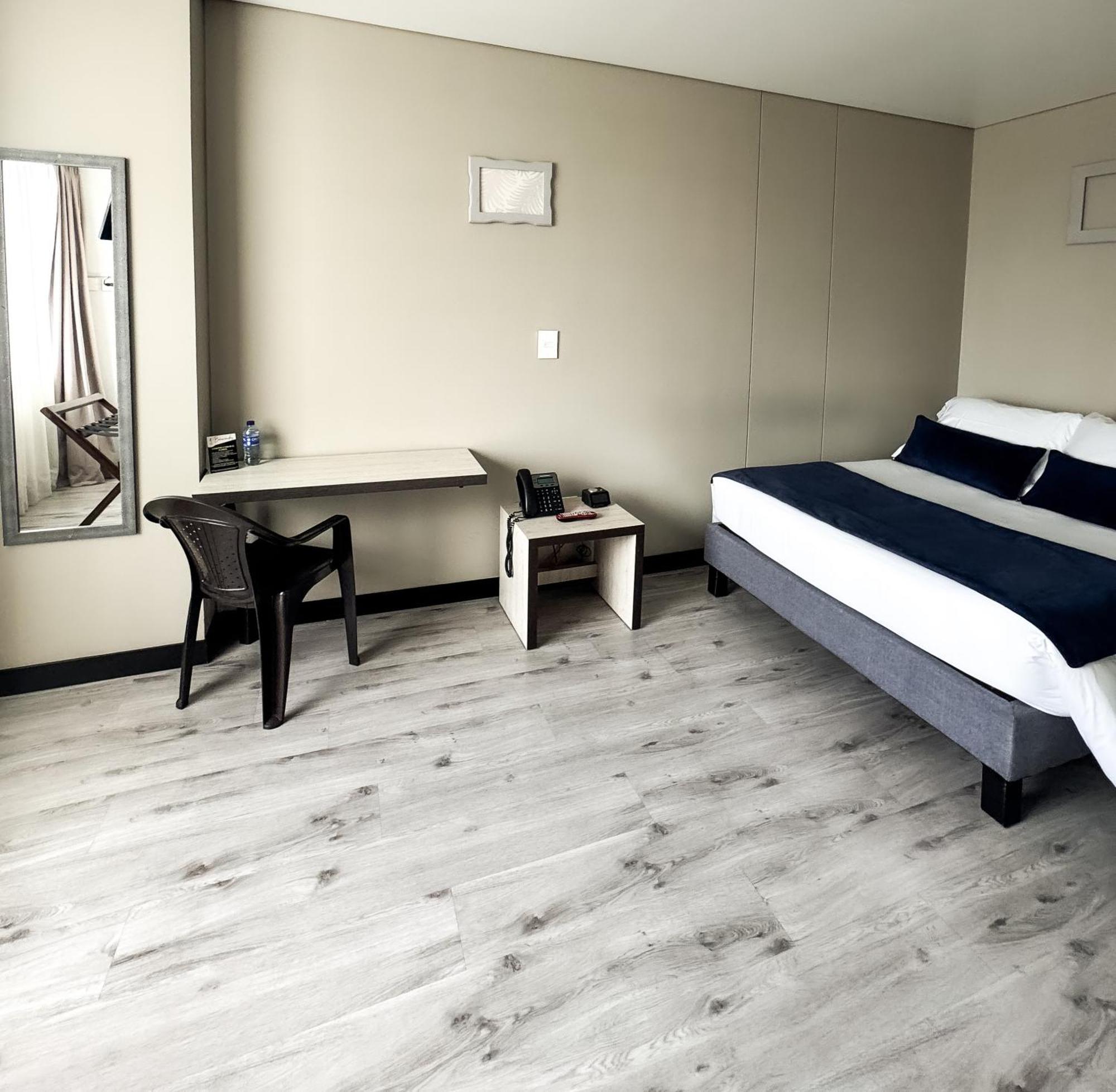 Hotel Wlh Silver Corferias Bogotá Dış mekan fotoğraf